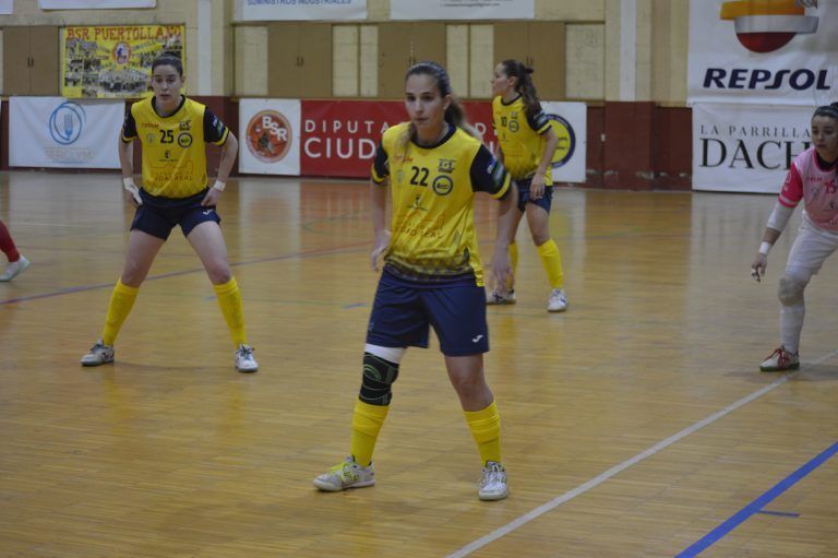 Laura Laloma renueva su compromiso con el Salesianos Puertollano